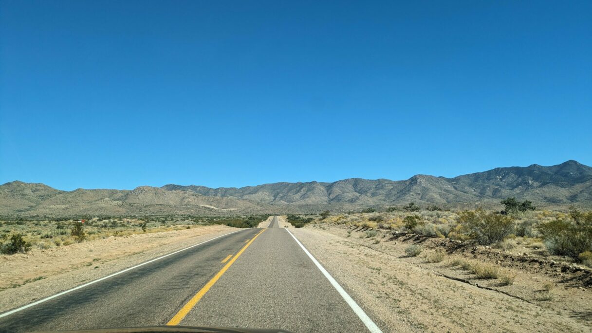 Route déserte de l'Arizona