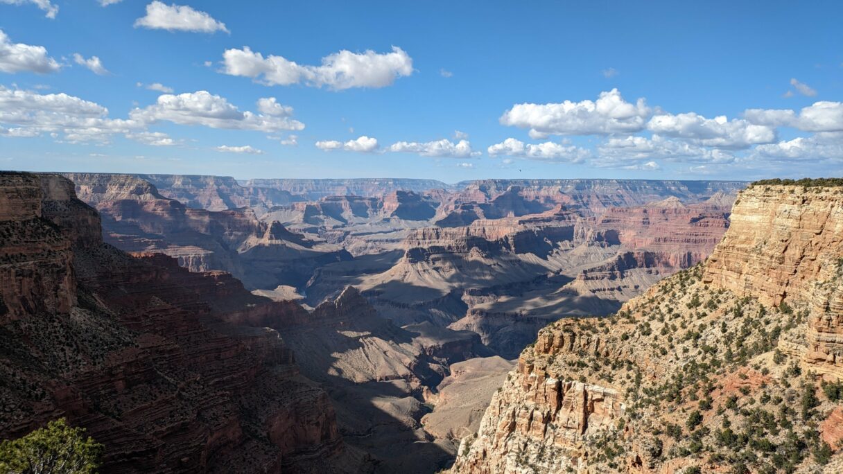 Point de vue sur le Grand Canyon depuis The Abyss