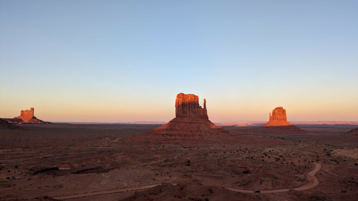 Coucher de soleil sur Monument Valley