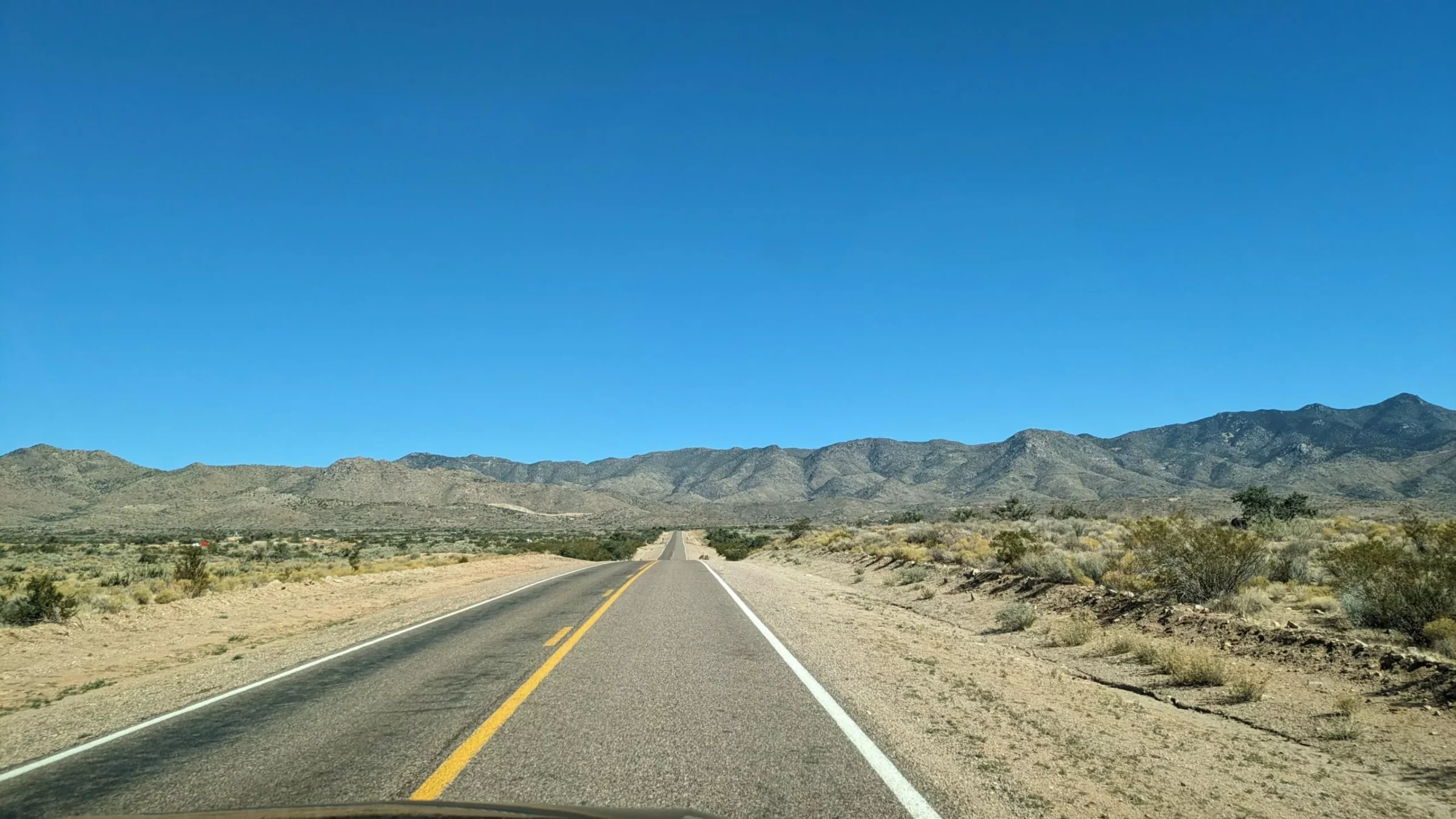Route déserte de l'Arizona