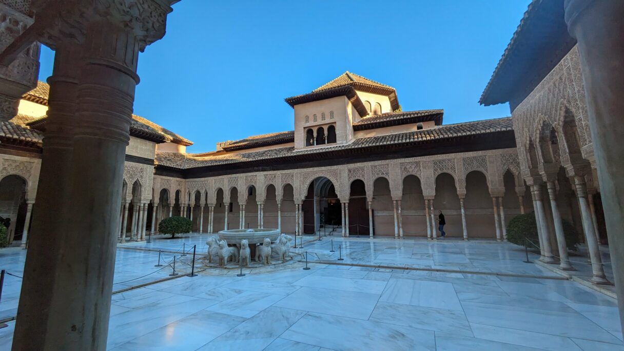 Place en marbre dans les palais