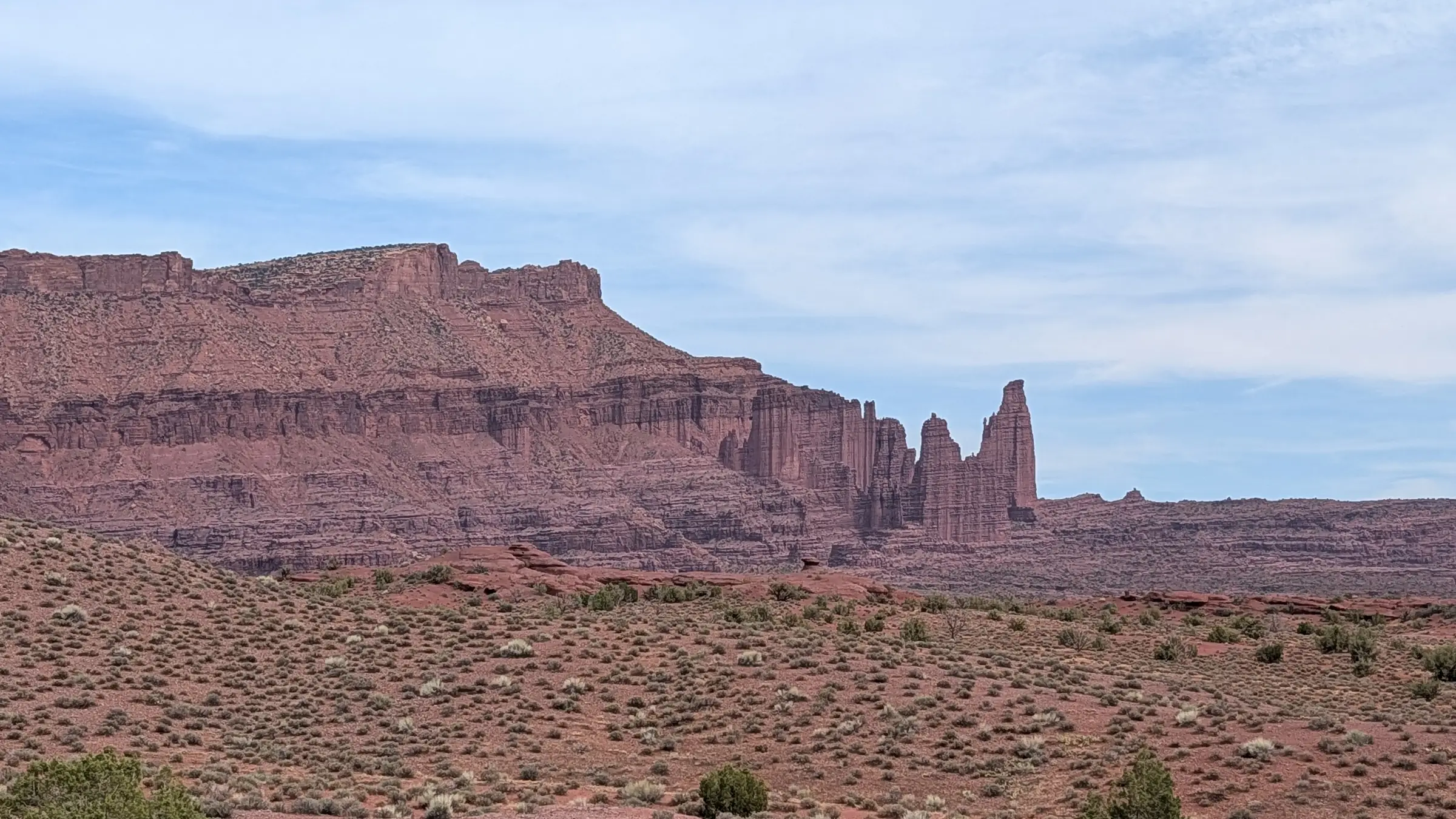 Falaise de grès rouge dans l'Utah
